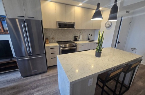 Downtown Toronto Apartment | Comfortable 2-Bedroom Stay | Elm Ledbury