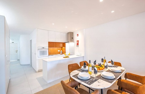 Areias de Sao Joao Apartment | Comfortable apartment with pool in Albufeira