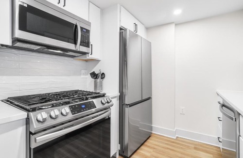Crystal City Apartment | Comfortable Apartment with Top Amenities