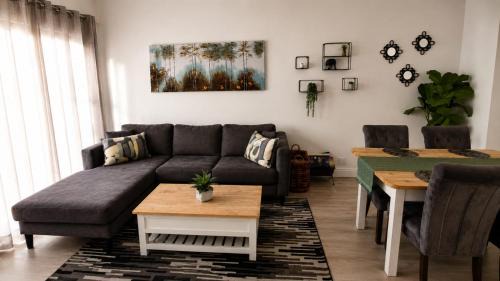 Claremont House | comfortable house, heart of Harfield Village!