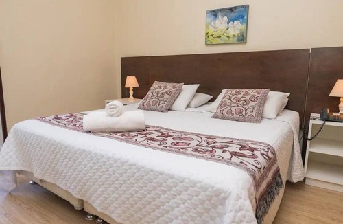 Nova Friburgo Hotel | Comfortable Stay in Downtown Nova Friburgo Near Praça do Suspiro - 1.3 mi