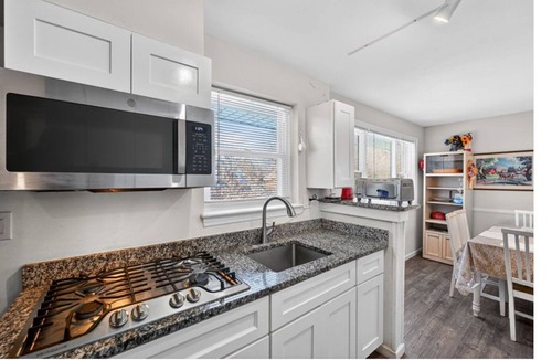 New Carrollton Villa | confortable villa