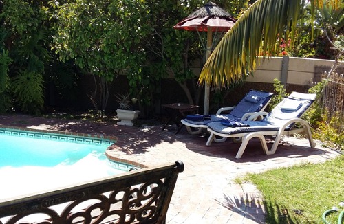 Plumstead Cottage | Constantia Lazy River, Pheasants Nest Studio Apartment with Twin Beds