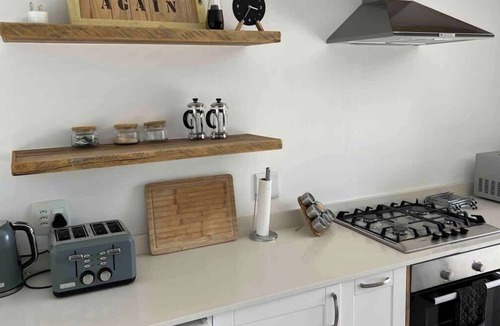 Plettenberg Bay Apartment | Contemporary clean and great location!