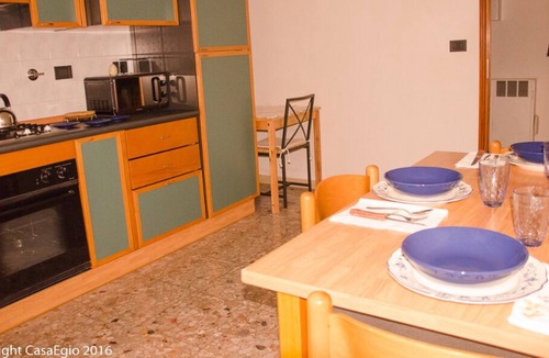 Volta Casaralta Apartment | Convenient Fiera area, historic center, Fico Eataly World