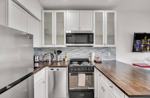 Croissant Park Condo | Convenient & Quiet Retreat in Prime Location