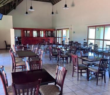 Mahikeng Hotel | Cooke’s Lake Resort