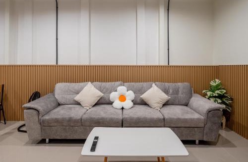 Pom Prap Villa | Cool cozy In Yaowarat