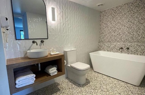 Batehaven Apartment | Corrigans Cove Resort Batemans Bay