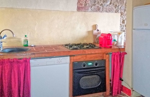 Castelnuovo Berardenga Apartment | Cosy apartment for 6 people with pool, WIFI, terrace, pets allowed and panoramic view