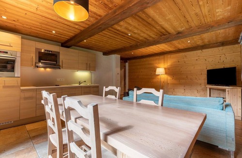 Tignes le Lac Apartment | Cosy apartment in Tignes with garden