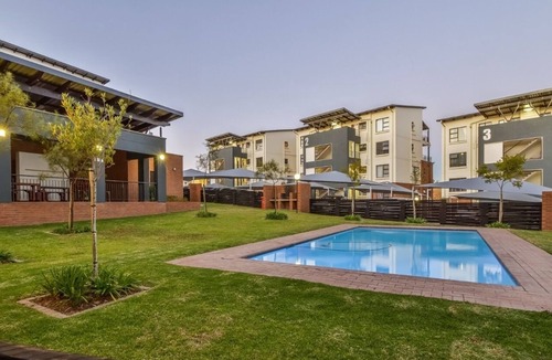 Greater Johannesburg Metropolitan Area Apartment | Cosy Apartment :Tv/Wi-Fi/Netflix