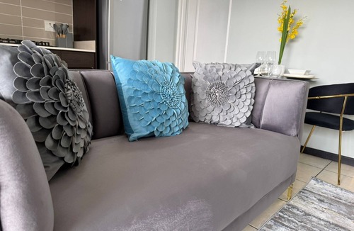 Greater Johannesburg Metropolitan Area Apartment | Cosy Apartment :Tv/Wi-Fi/Netflix