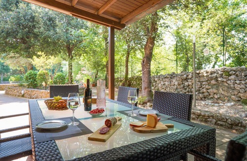 Monteriggioni Apartment | Cosy apartment for 4 people with pool, WIFI, TV and veranda, close to Siena