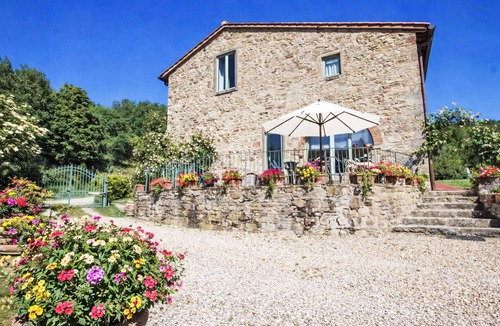 Londa Apartment | Cosy apartment for 2 people with WIFI, A/C, pool and panoramic view