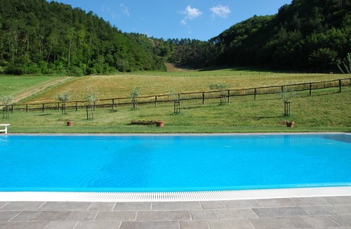 Marradi Apartment | Cosy apartment for 4 guests with pool, WIFI, TV, pets allowed, panoramic view and parking