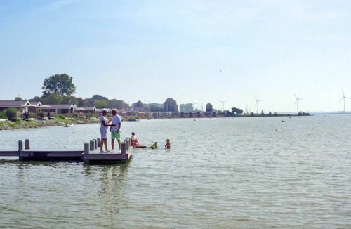 Enkhuizen House | Cosy apartment in villa for 4 people with WIFI, TV, terrace and parking