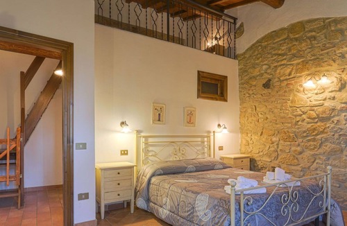 Sughera Villa | Cosy apartment in villa for 5 guests with pool, WIFI, TV, patio, pets allowed and parking