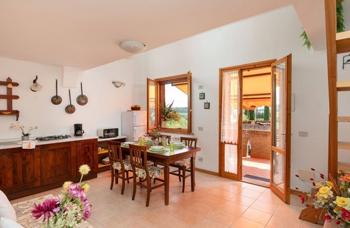 Sughera Apartment | Cosy apartment with pool, A/C, WIFI, TV, patio and panoramic view, close to San Gimignano