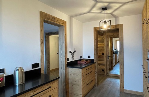 Notre-Dame-de-Bellecombe Apartment | Cosy chalet apartment