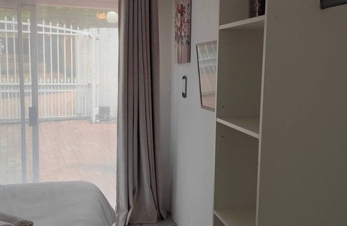 Randpark Ridge House | Cosy En-suite Studio