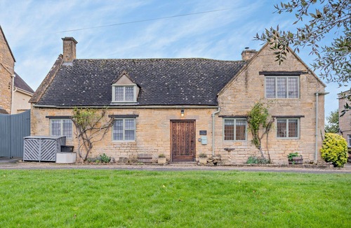 Willersey Cottage | Cosy holiday cottage in the Cotswolds - Rex Cottage