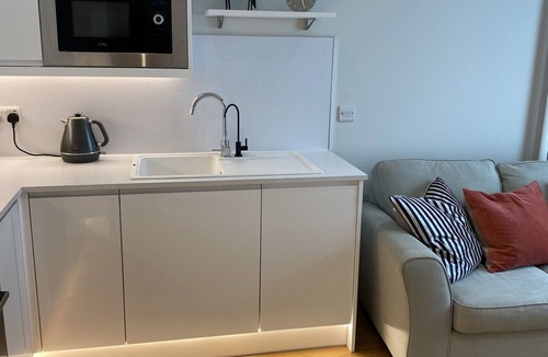 Comely Bank Apartment | Cosy original Mews House in the centre of the city.