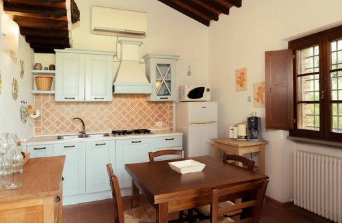 Rapale Other | Cottage 'Laura' with private garden and barbecue