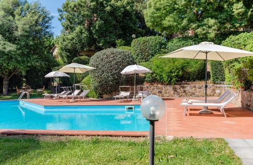 Gambassi Terme House | Country House 'La Pineta Farm House' with Private Pool and Wi-Fi