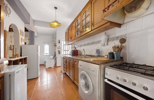 Fonte do Bispo Villa | Country House 'Marine House' with Mountain View, Wi-Fi and Air Conditioning