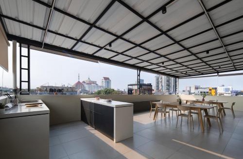 Tanjung Duren Utara Hotel | Cove Atman