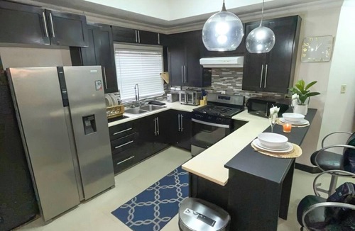 Mandeville Apartment | Cozy 1-bedroom apartment in perfect Mandeville with AC and gym access