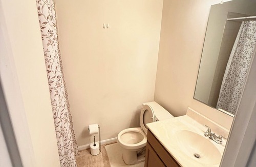 Laurel Apartment | Cozy 1-bedroom studio in tranquil Laurel with AC