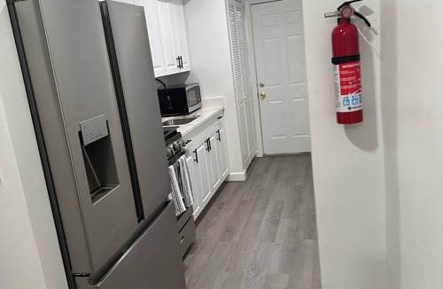 Trinidad Apartment | Cozy 2-bedroom apartment in welcoming Washington with AC, WiFi