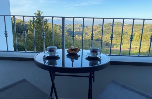 Lari House | Cozy 2-bedroom house in charming Usigliano with breathtaking views