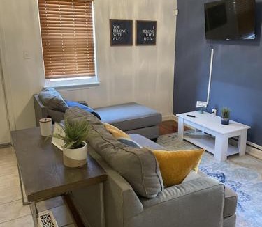 Fairlawn Apartment | Cozy 2 Bedroom, Minutes from Capitol Hill