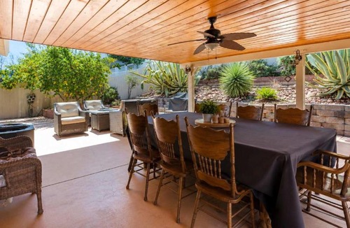 Lake Elsinore House | Cozy 3BR Lake Elsinore Retreat with Mountain Views