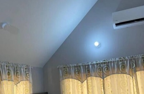 Arouca House | Cozy and convenient location. great for business and family stay..