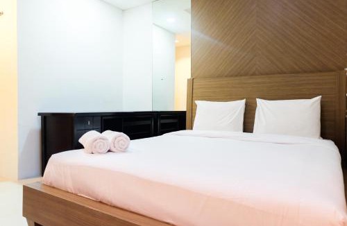 Cipete Utara Apartment | Cozy and Elegant 2BR Kemang Village Apartment By Travelio