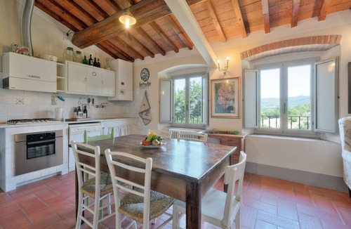 Barberino di Mugello House | Cozy apartment in family farmhouse, nestled in the Mugello countryside