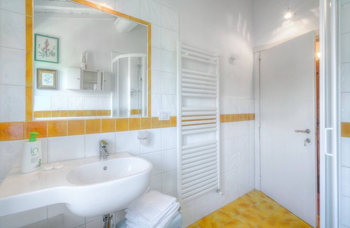 Barberino di Mugello House | Cozy apartment in family farmhouse, nestled in the Mugello countryside