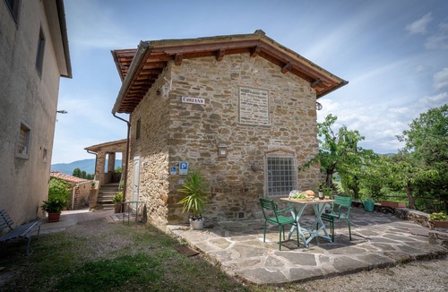 Barberino di Mugello House | Cozy apartment in family farmhouse, nestled in the Mugello countryside