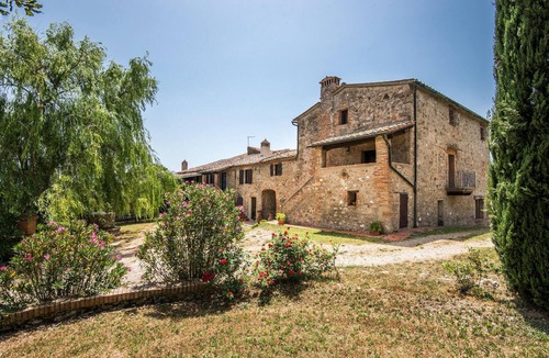 Radicondoli Apartment | Cozy apartment in Radicondoli SI