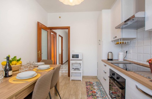 Poggio Favaro-San Bernardo Apartment | Cozy apartment in Bogliasco with WiFi