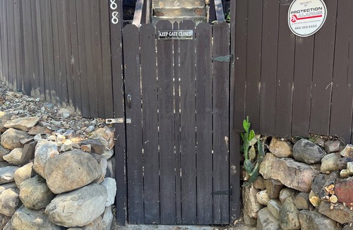Topanga Cabin | Cozy Cabin Under the Oaks, WiFi, Outdoor Fitness in Enchanting Topanga Dreaming