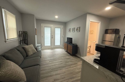 Burlington Apartment | Cozy & Chic Burlington Retreat: King Bed and Newly Renovated Comfort