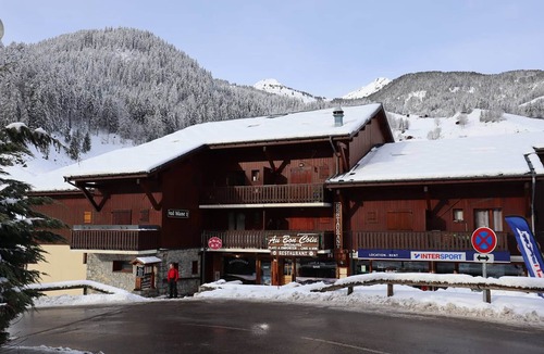 Areches Apartment | Cozy Duplex with Pool, Sleeps 4-5, Central Arêches-Beaufort, 50m from Shops and Slopes