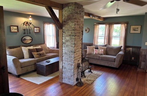 New Berlin House | Cozy Farm Bunkhouse