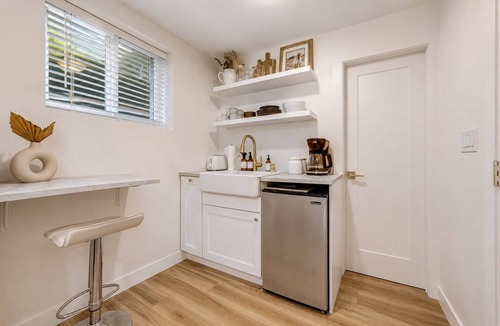 Pemberton Heights Apartment | Cozy Garden Suite with Fire Pit | Near Trails & Grouse
