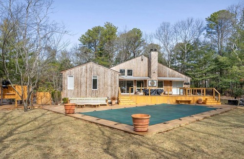 Northwest Harbor House | Cozy House in the Forest
